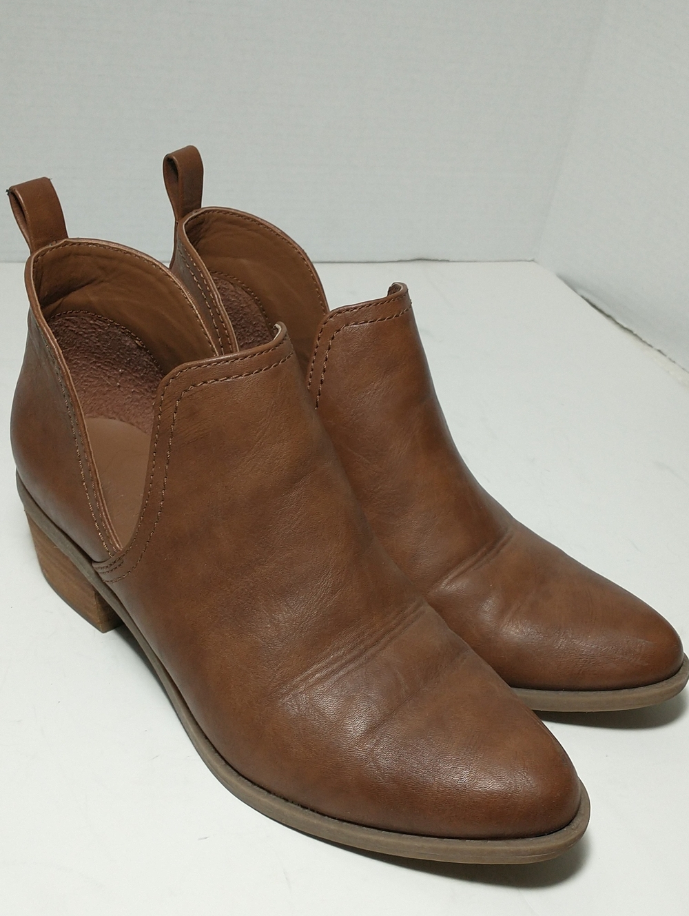 American Eagle Outfitters Brown Healed Ankle Boots, Pointy Toe, Size 8, Cowboy